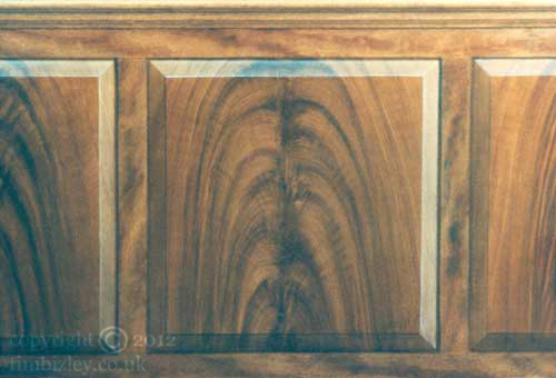 wood graining specialist decoration trompe l'oeil mahogany panel